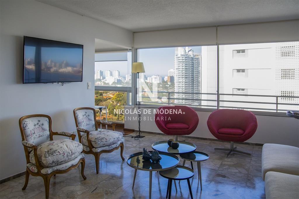 Apartamento en Mansa , 2 y dependencia en venta