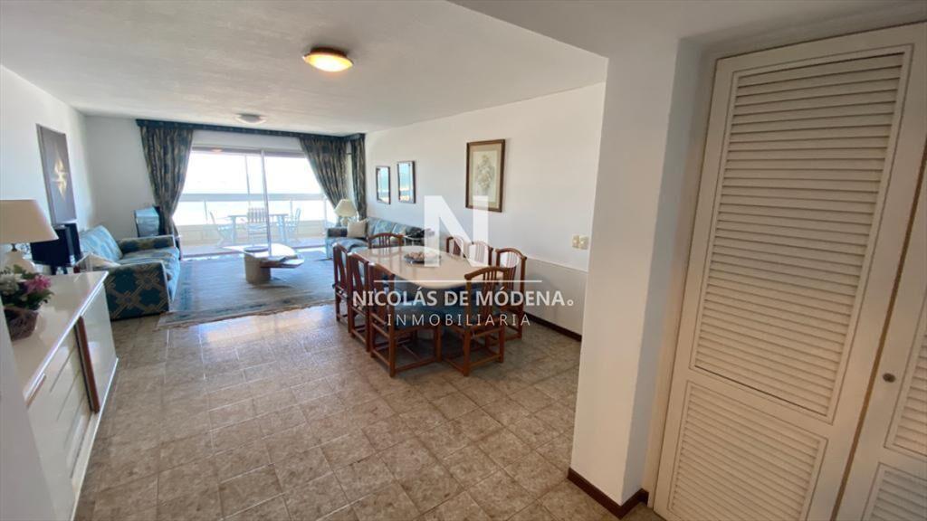Apartamento en venta de 3 dormitorios en Primera
