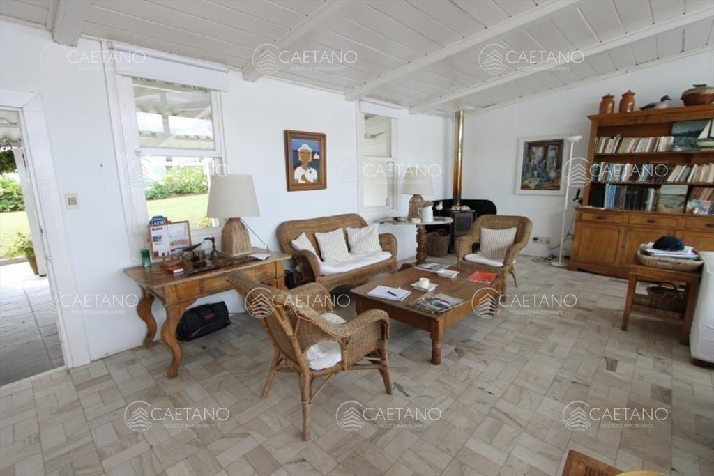 Casa sobre la playa, ideal para veranear!
