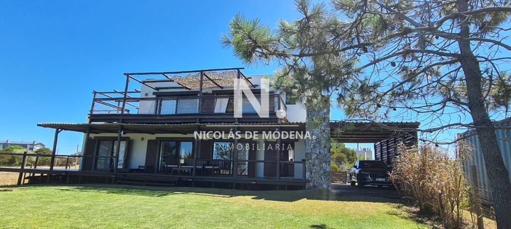 Casa en venta en jose ignacio- 4 dormitorios