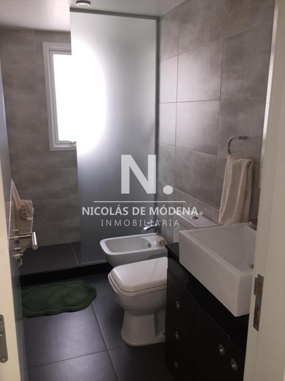 Apartamento de 2 dormitorios en venta en a metros