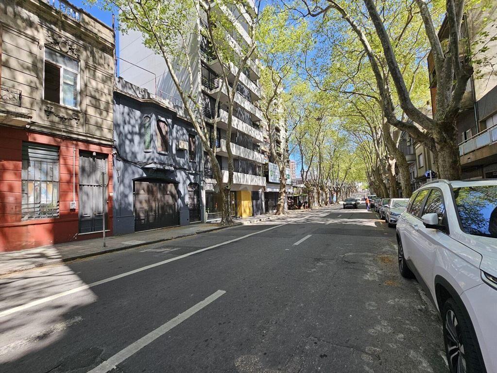 VENTA CASA CORDÓN 8 AMBIENTES 2 BAÑOS PATIO