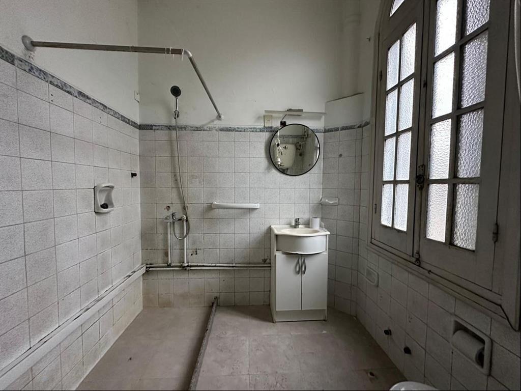 Venta local comercial + casona de altos Prox Barrio Reus