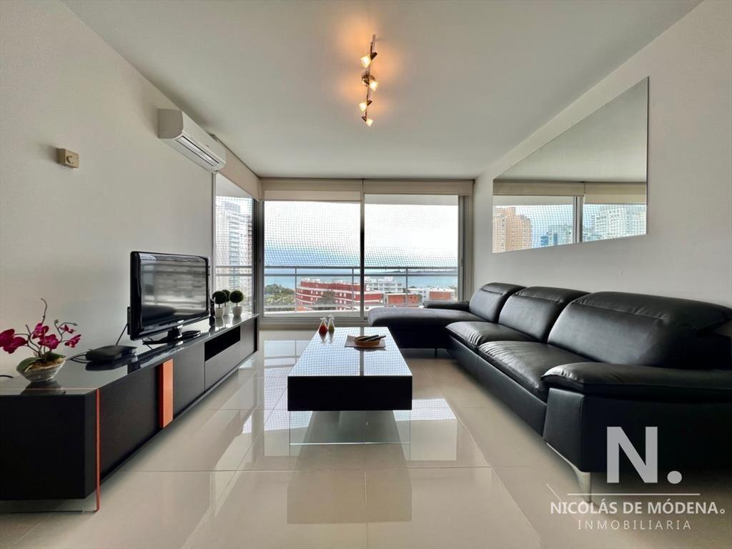 Apartamento en alquiler temporario Playa Mansa 2 dormitorio