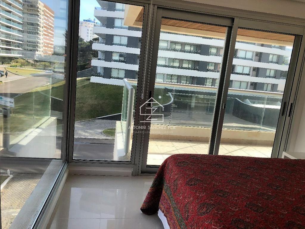 Icon Brava Tower|  Parada 6 de Playa Brava, Punta del Este