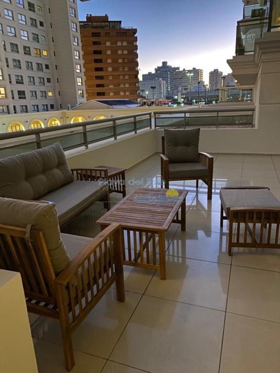 Apartamento en Alquiler de 2 dormitorios en Punta