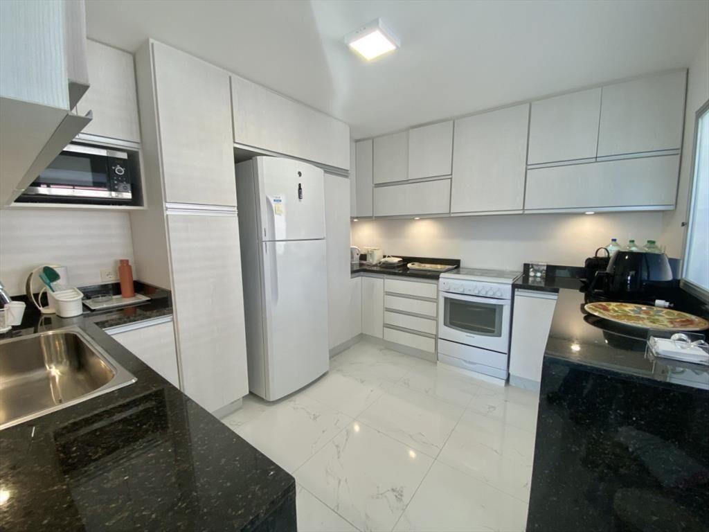 VENTA APARTAMENTO 4 DORMITORIOS, MALECON IV- PUNTA DEL ESTE