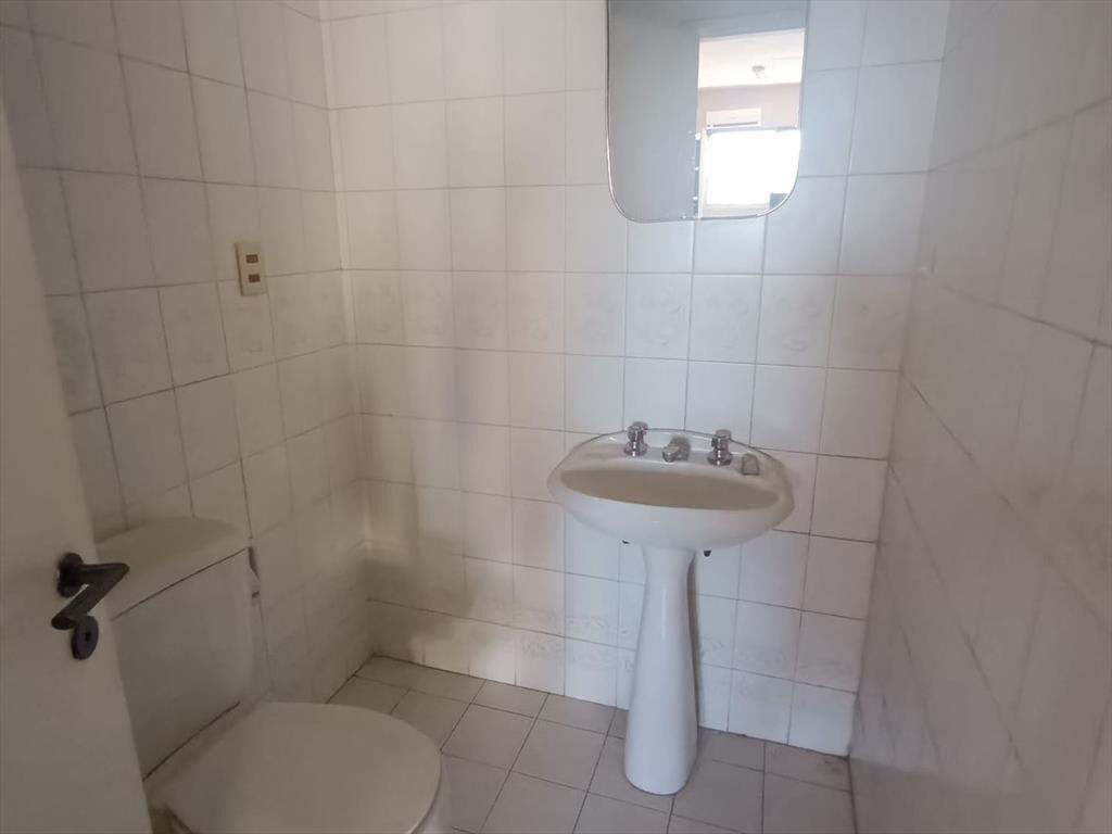 Alquiler oficina 50m2 con garaje en Torre El Gaucho