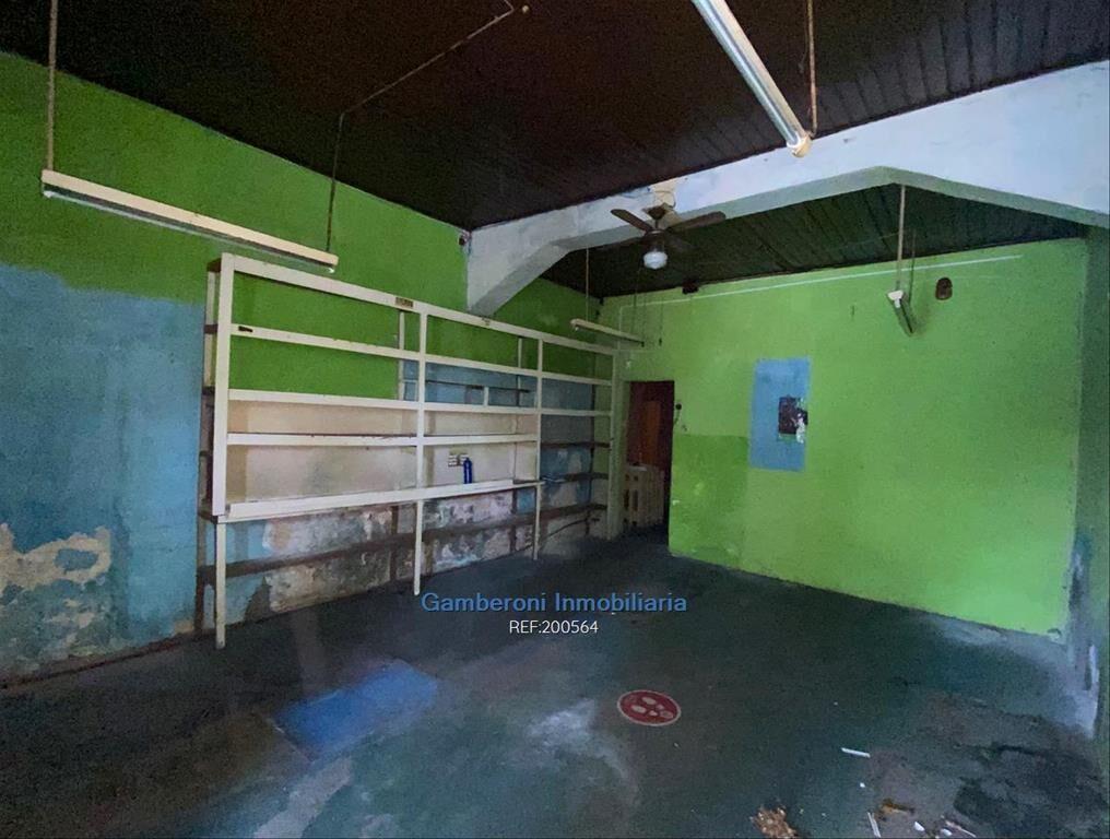 Alquiler de local comercial y vivienda en Peñarol.