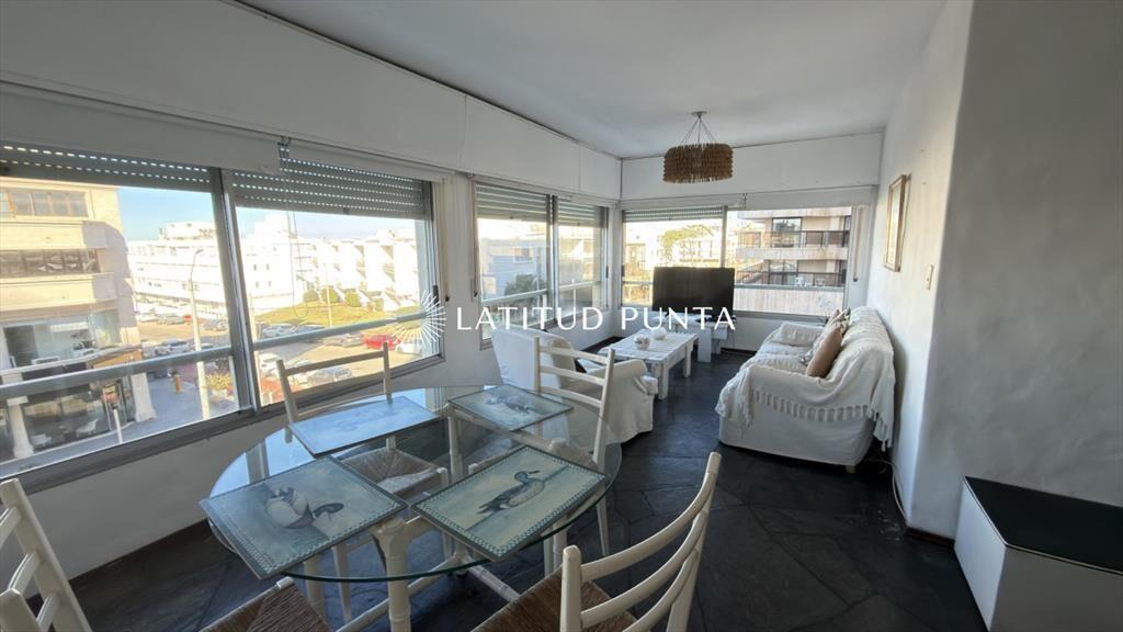 Apartamento 2 dormitorios. Península