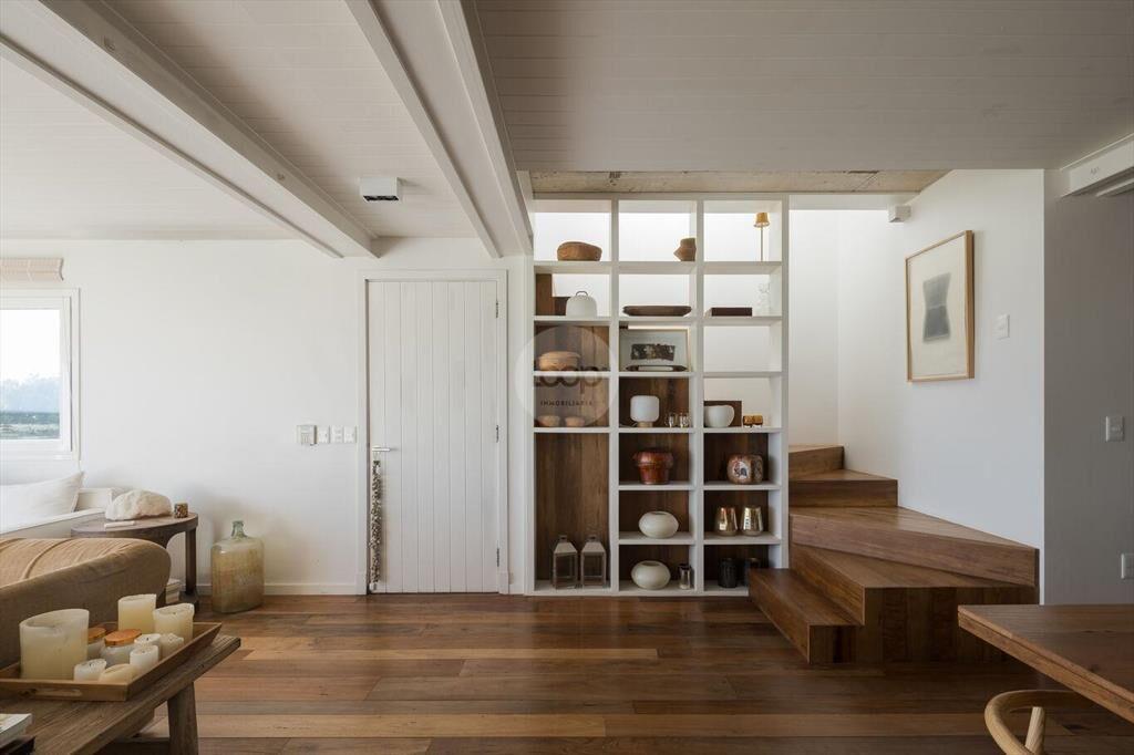 ESPECTACULAR CASA SOBRE EL MAR
