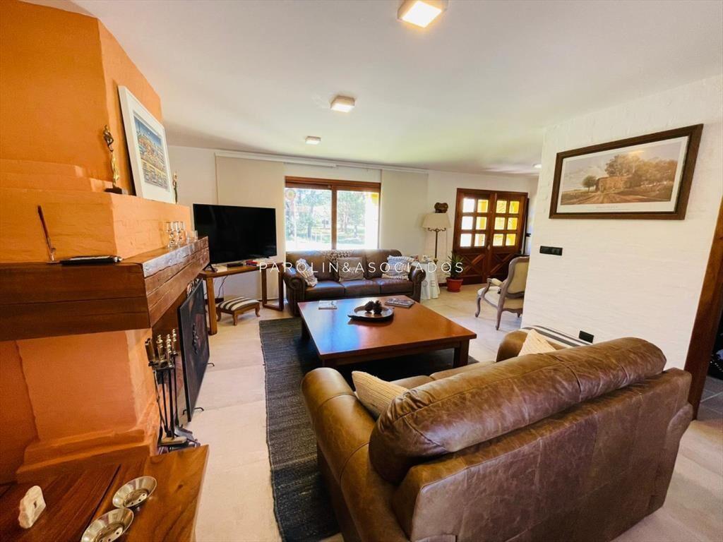 Casa en venta de 4 dormitorios en Beverly Hills, Punta del