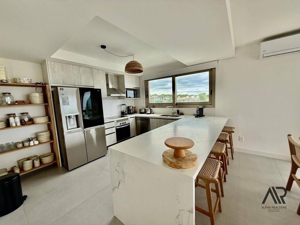 Apartamento en venta c/ cochera en Manantiales
