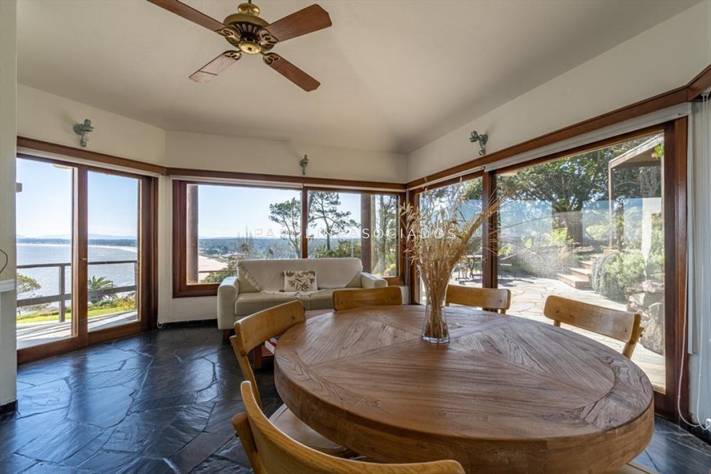 Casa de 4 dormitorios en venta, Punta del Este.
