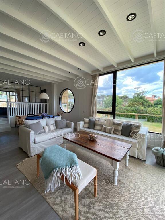 Casa en La Barra, Montoya