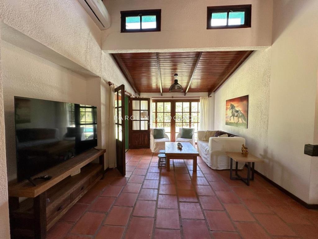 Chacra en Venta de 4 Dormitorios en zona Punta