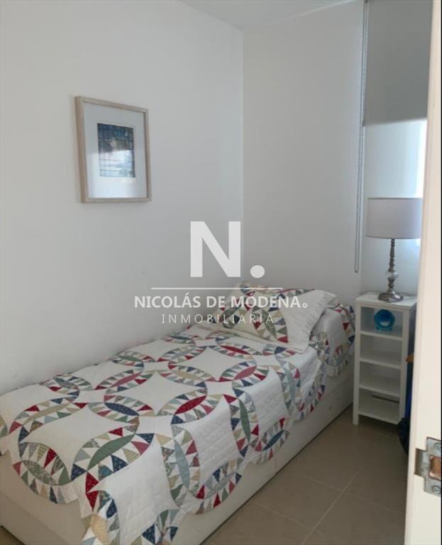 En venta apartamento de 3 dormitorios con vista