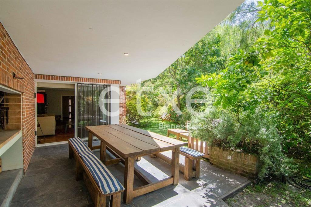 Oportunidad Apartamento con Jardín Venta Carrasco...