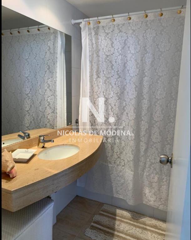 En venta apartamento de 3 dormitorios con vista