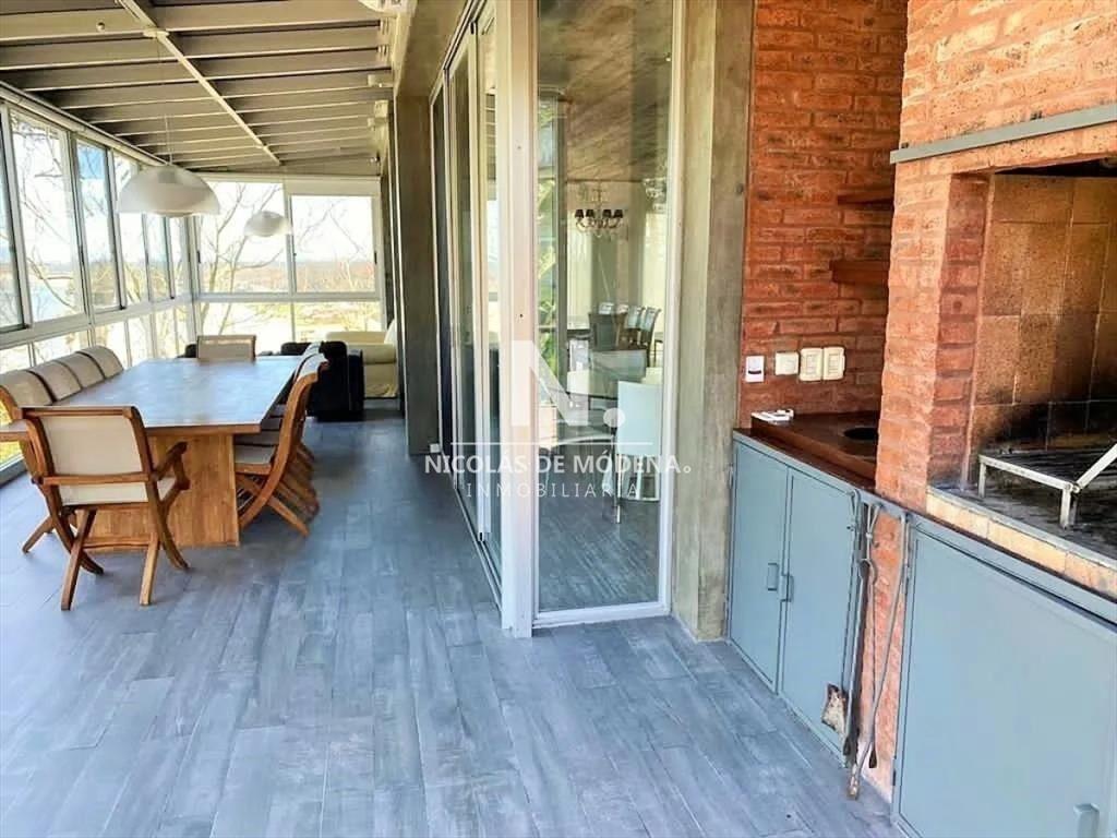 Casa de 5 dormitorios en Punta Ballena, Punta del