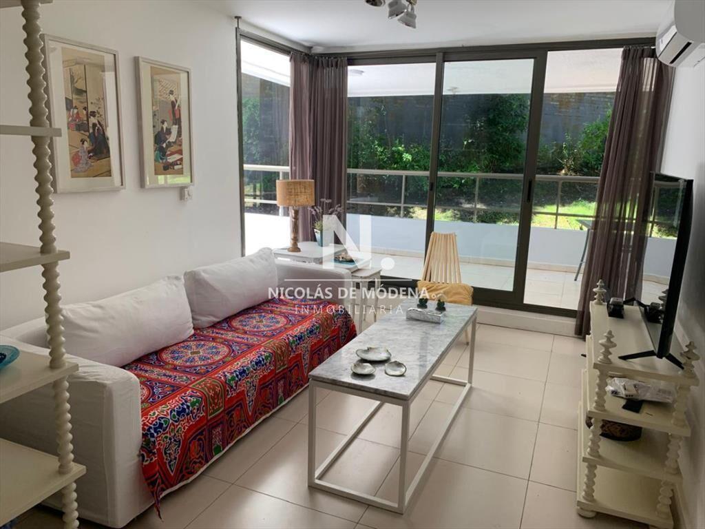 Vende apartamento de 1 dormitorio y medio en San