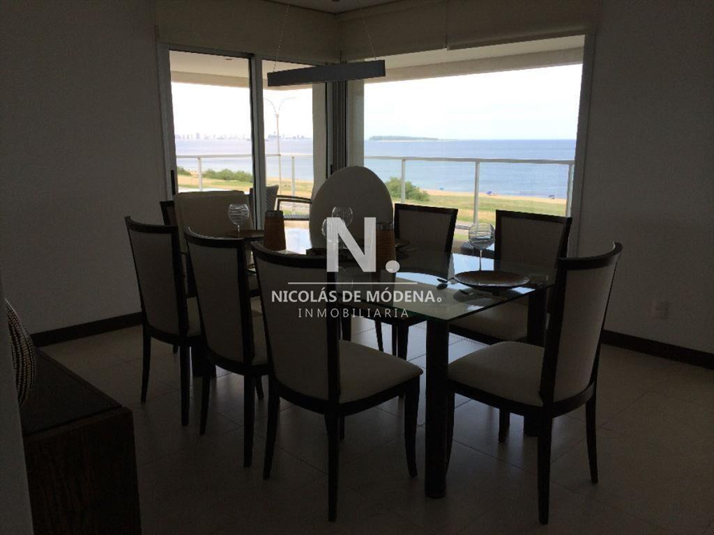 Hermoso apartamento con excelente vista!
