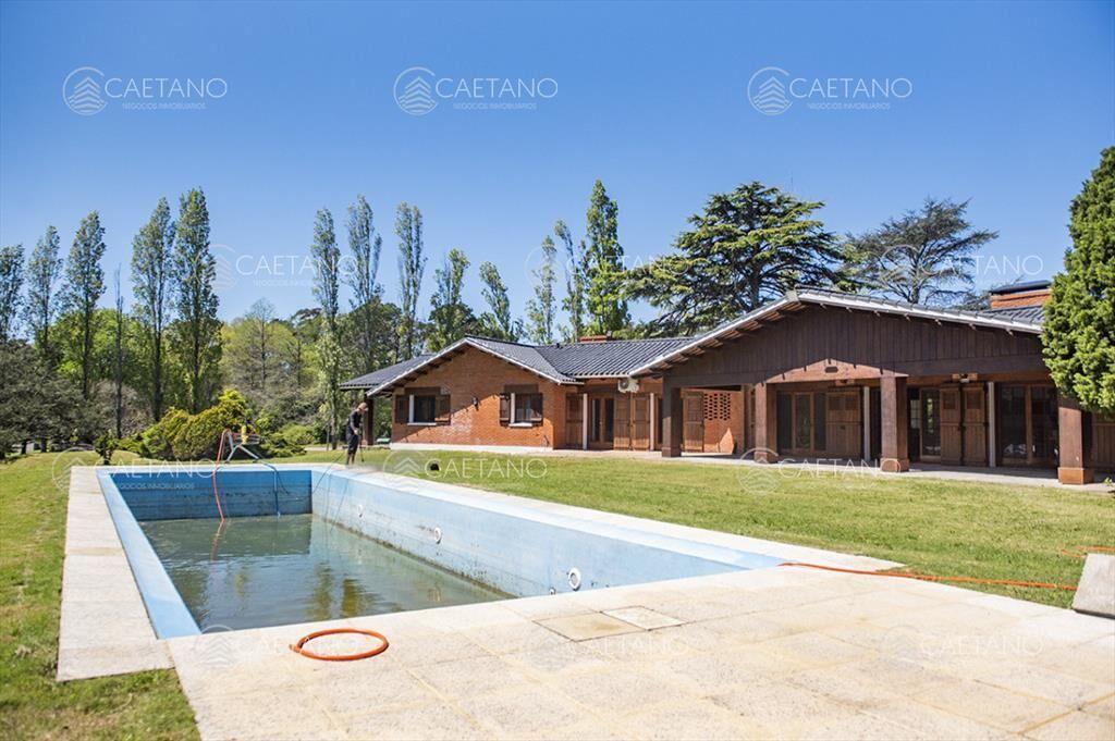 Casa en venta con vista a agradable entorno.