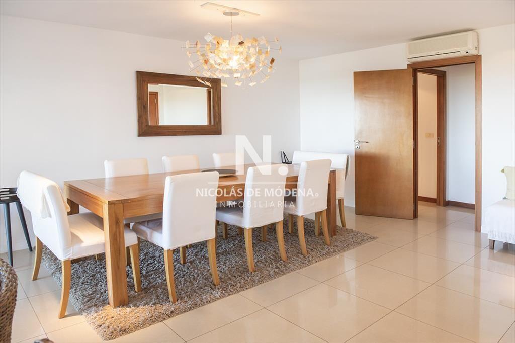 Apartamento de 3 dormitorios en Rincon del indio,