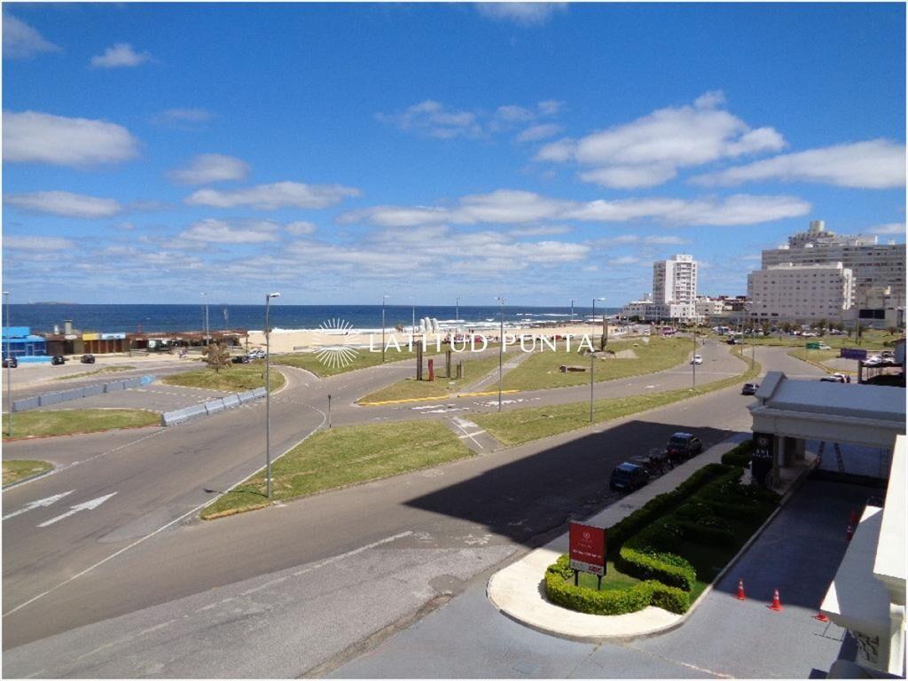 Apartamento en Brava, 3 dormitorios + dependencia