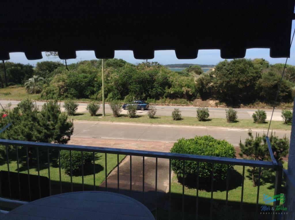 Alquilo apartamento 3 dormitorios en Playa Mansa,