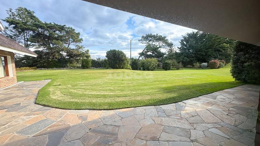 La Mansa – Gran residencia en lote de 10.636 m² con 2 casas