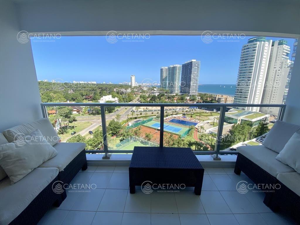 Venta apartamento 3 dormitorios más dependencia,