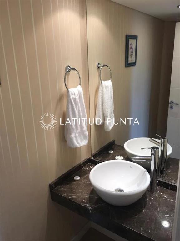 Apartamento en Mansa, 2 dormitorios y medio,