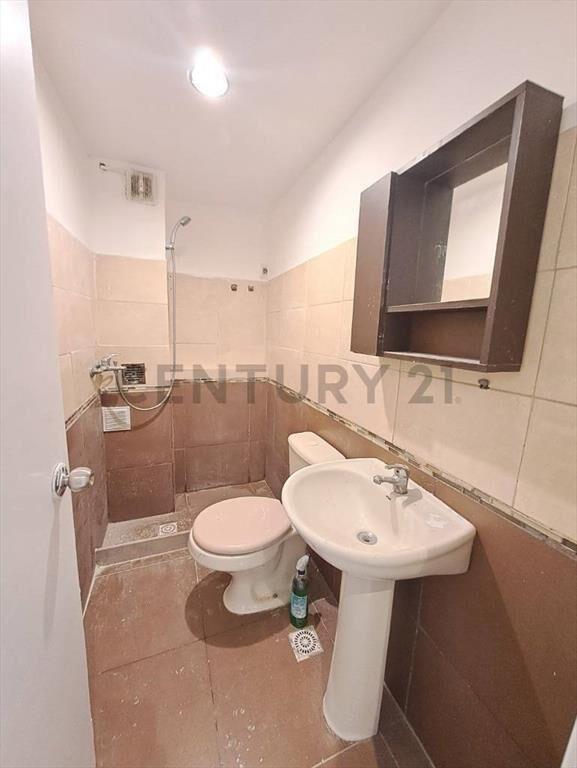 VENTA PROX A RAMBLA|2dormitorios|2baños|patio,ACEPTA BANC...