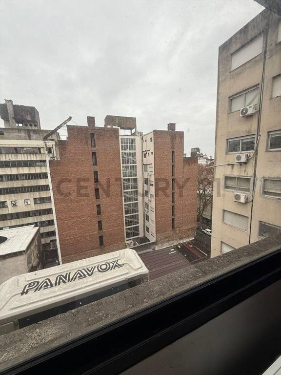 OFICINA ,VISTA  Centro, amueblada, con baño,Kitchenette
