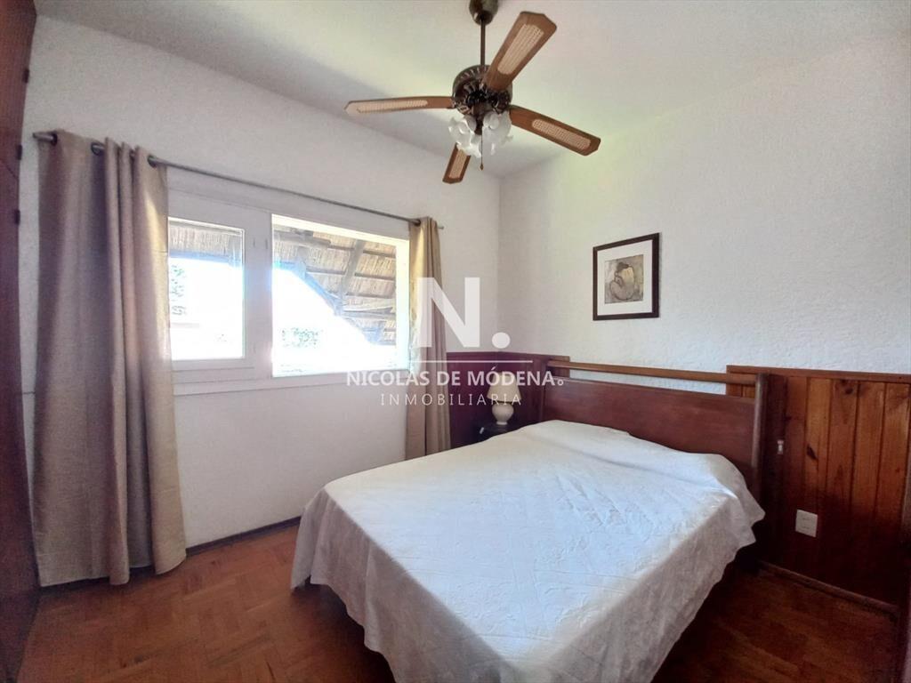 Casa de 6 dormitorios en Playa Mansa , Punta del