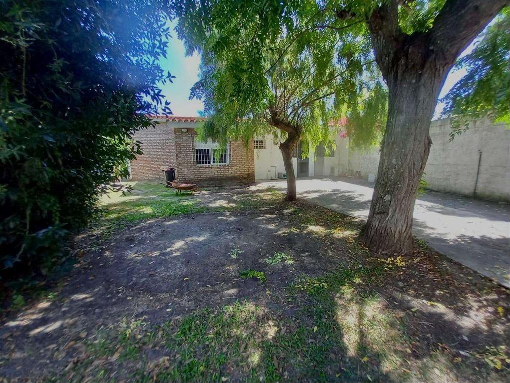 PRÓXIMO AV. GIANNATTASIO. CHALET + GARAJE Y BARBACOA Lagoma