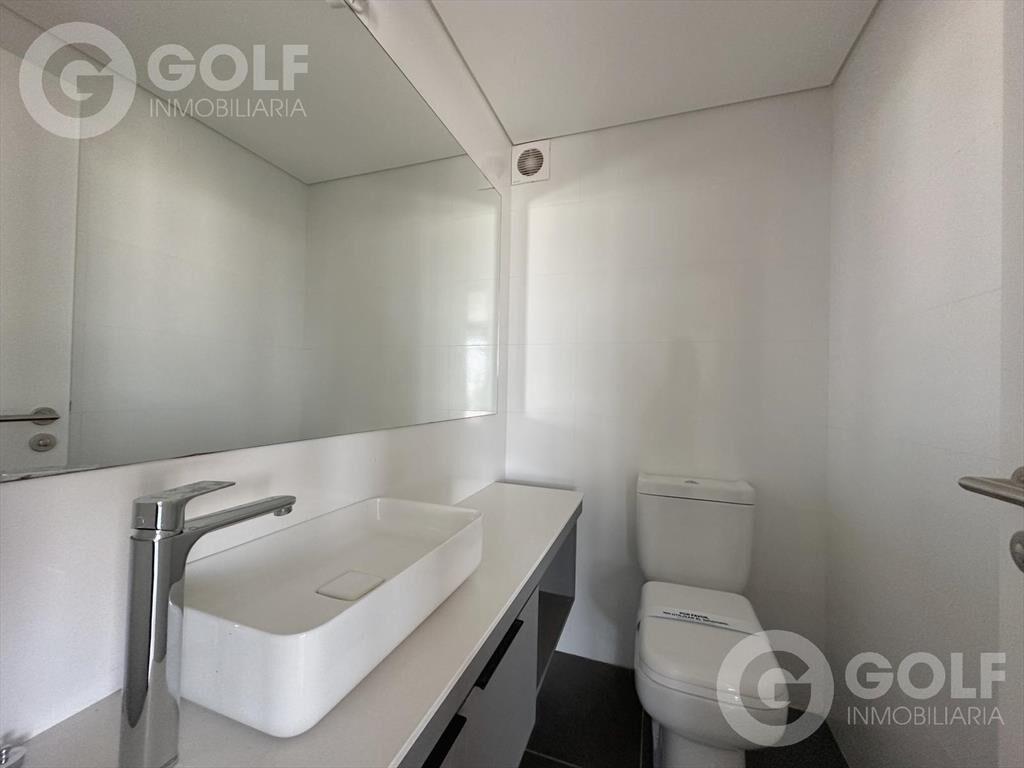 Venta de apartamento de 3 dormitorios con gran terraza y pa