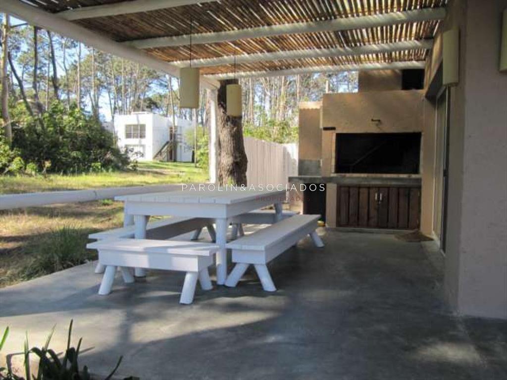HERMOSA CASA EN ENTORNO SUPER AGRADABLE