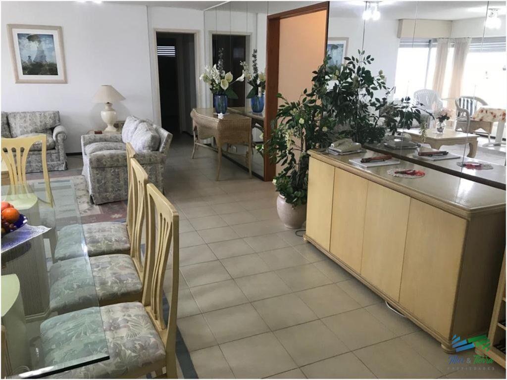 Venta apartamento de 3 dormitorios en Roosevelt