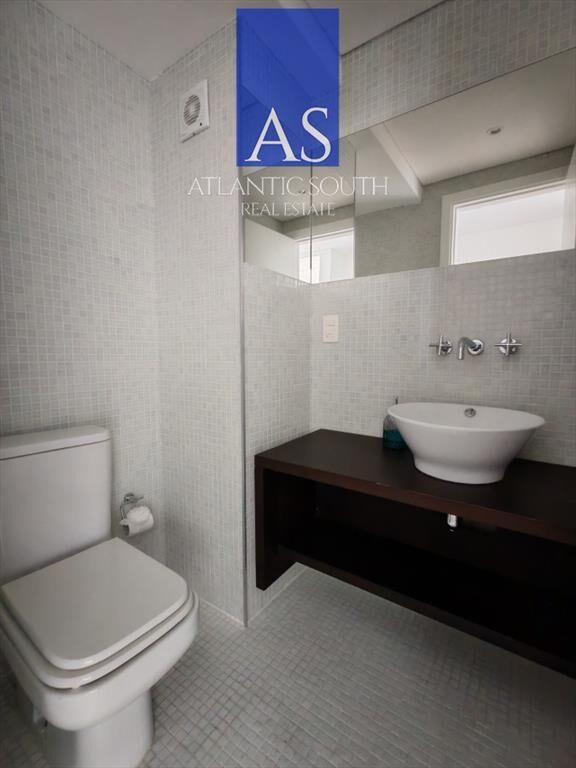 Apartamento moderno primera linea Playa Brava 3