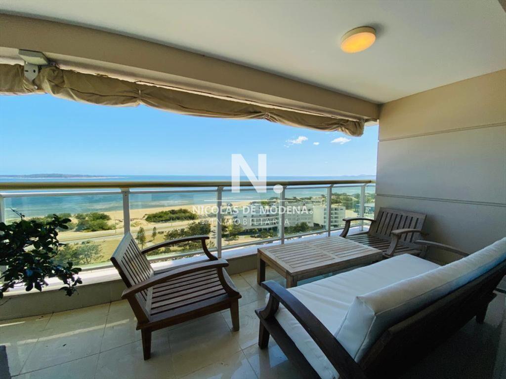 Departamento en venta en Playa Mansa con linda