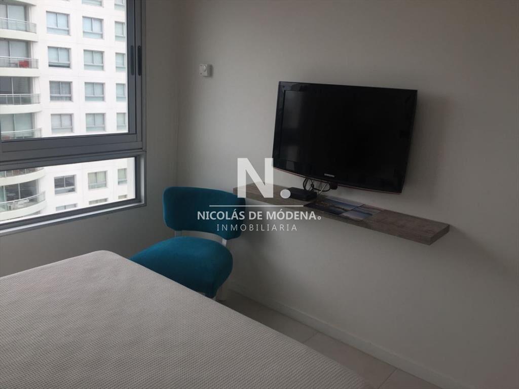 Apartamento de venta de 1 dormitorio y medio en