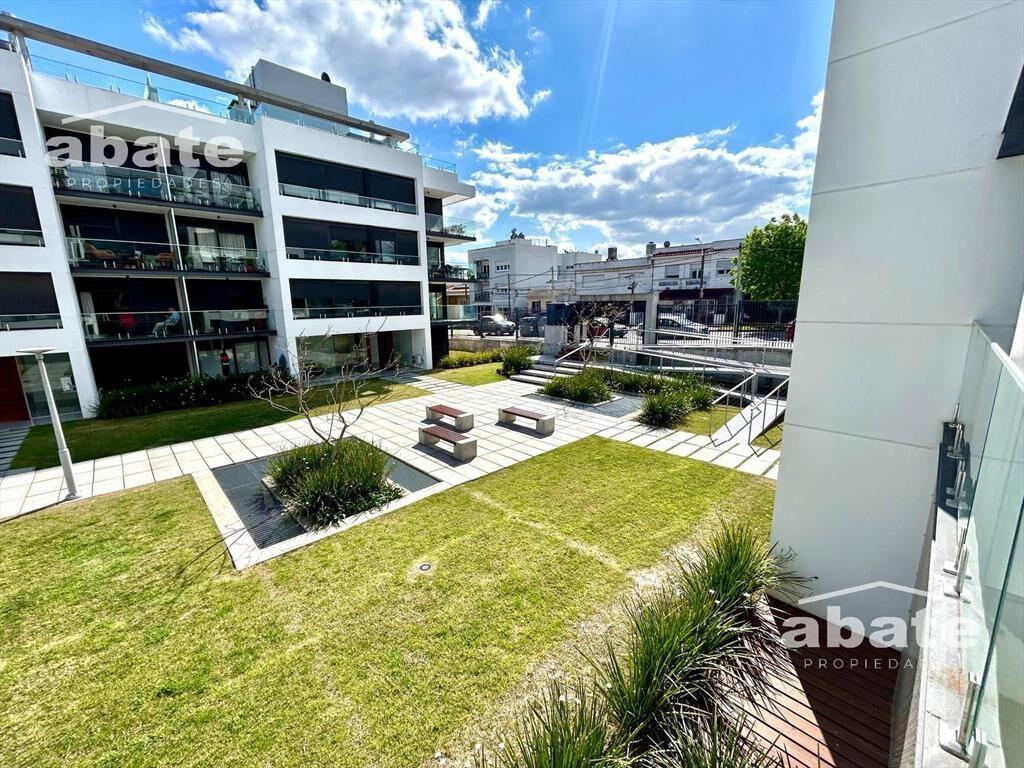 Venta apartamento 3 dormitorios   garaje y box en Parque Ba