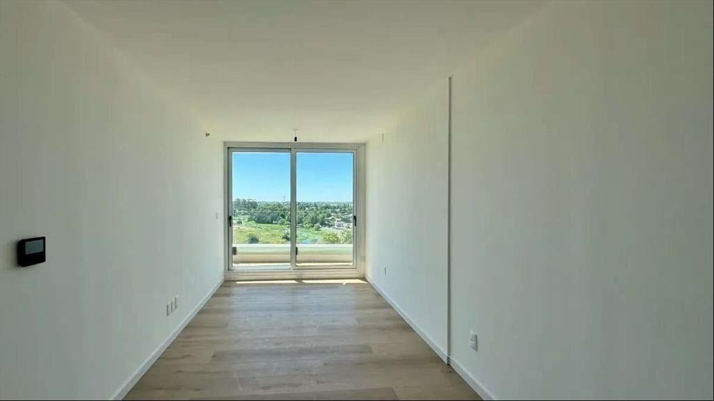 APARTAMENTO DE 1 DORM CON GARAGE Y VISTA