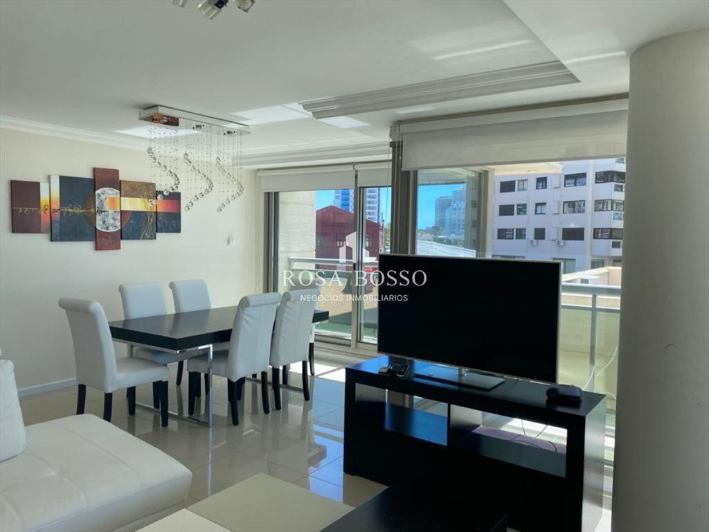 Apartamento 2 dormitorios 3 baños garaje Punta