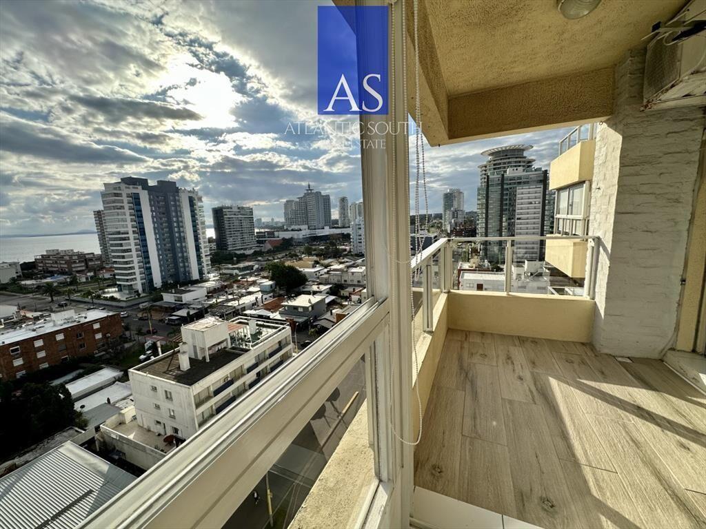 Apartamento 2 dormitorios excelente vista Playa Mansa Punt