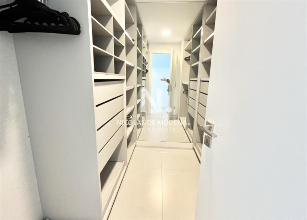 Vende apartamento en Brava - Punta del Este de 4