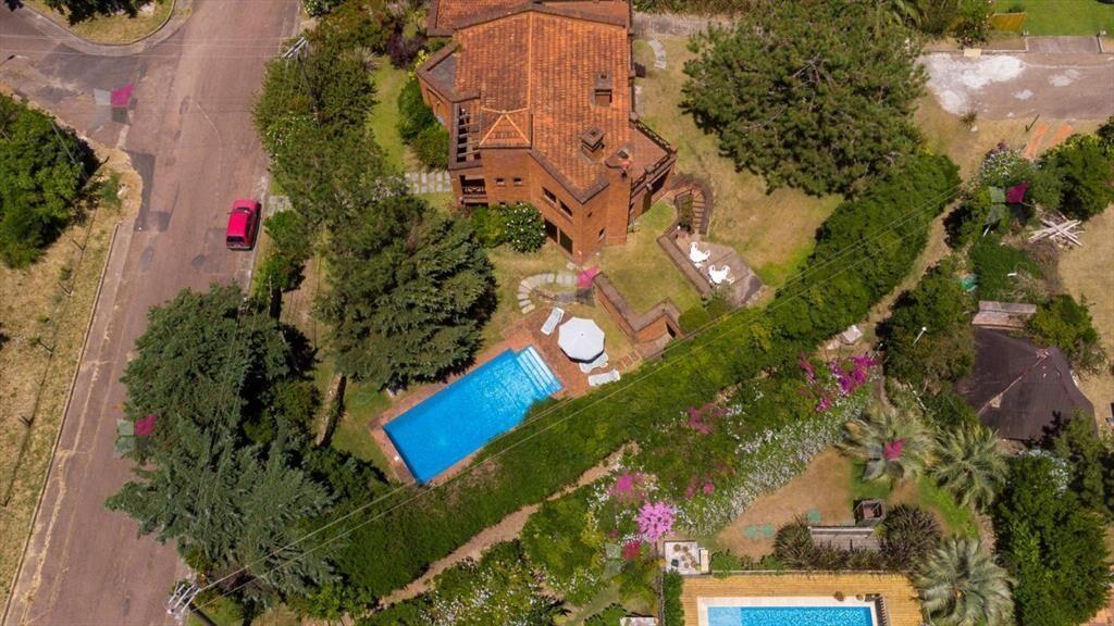 Venta Casa 5 dormitorios Punta Ballena Piscina al
