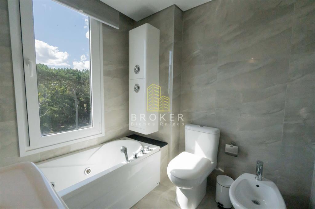 Apartamento en Venta 3 dormitorios con Vista al